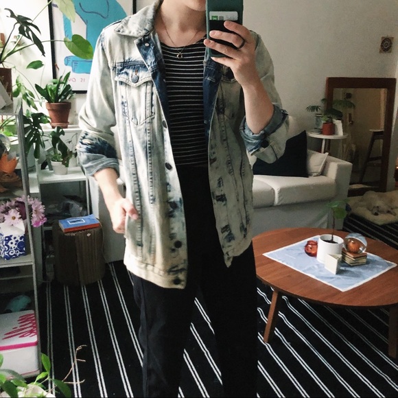 BDG Acid Wash Denim Jacket - Picture 2 of 5